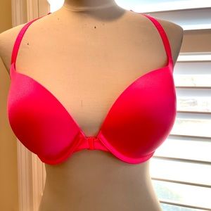 Victoria’s Secret Very Sexy Push Up Bra 32DDD